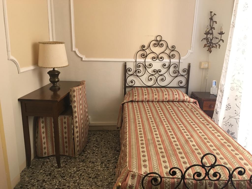 Centro Storico Pisa Bed & Breakfast Bilik gambar